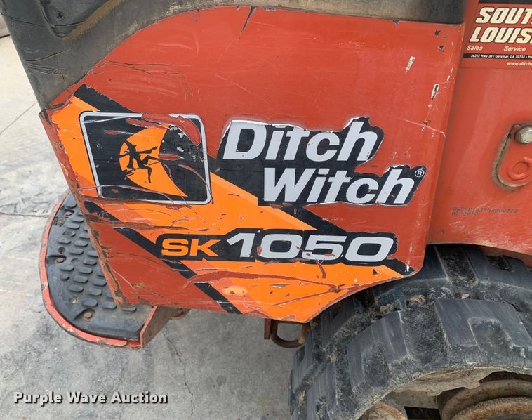 image for item EH3868 2017 Ditch Witch SK1050 compact utility loader