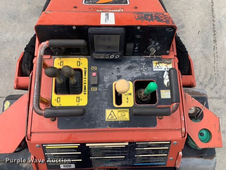 image for item EH3869 2019 Ditch Witch  SK1050 compact utility loader