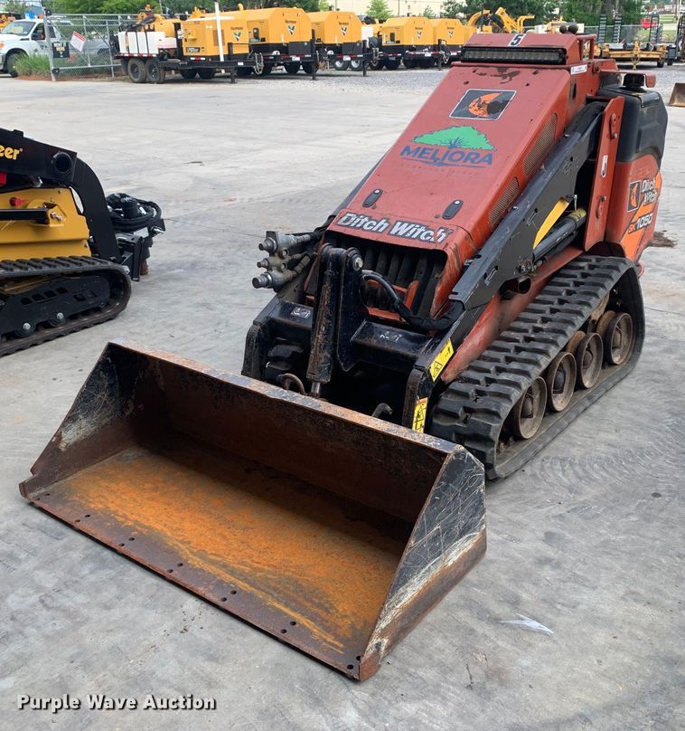 image for item EH3870 2018 Ditch Witch  SK1050 compact utility loader