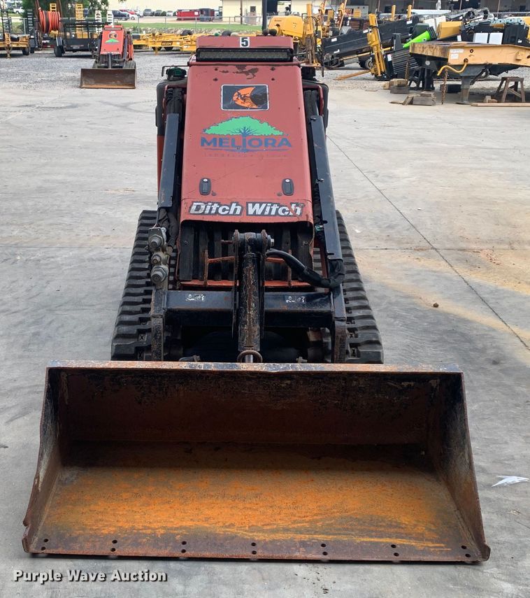 image for item EH3870 2018 Ditch Witch  SK1050 compact utility loader