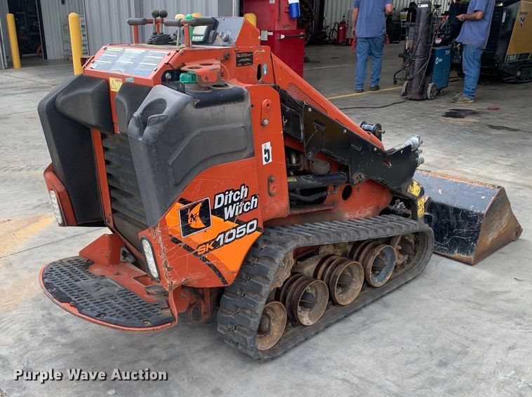 image for item EH3870 2018 Ditch Witch  SK1050 compact utility loader