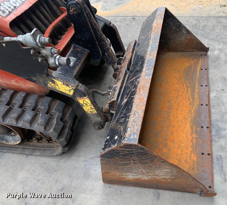 image for item EH3870 2018 Ditch Witch  SK1050 compact utility loader