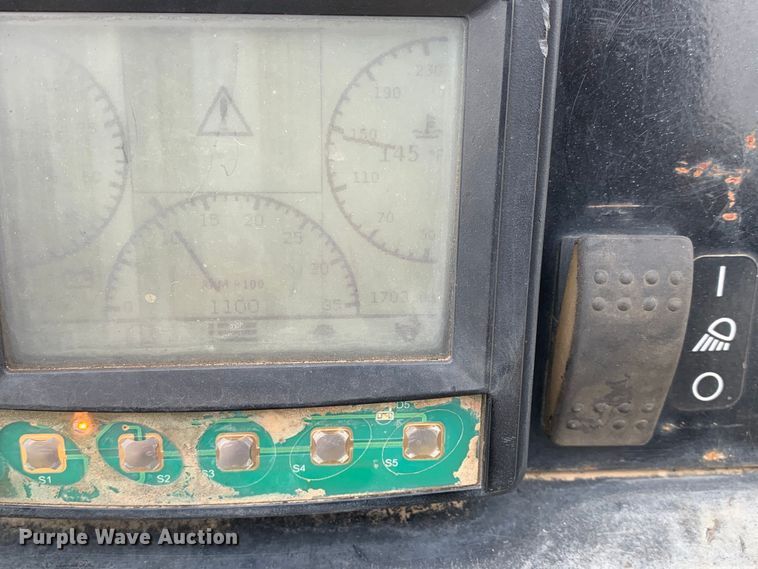 image for item EH3870 2018 Ditch Witch  SK1050 compact utility loader