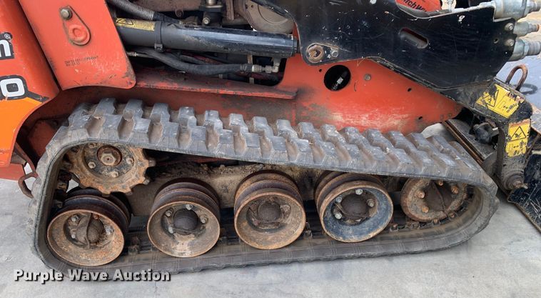 image for item EH3870 2018 Ditch Witch  SK1050 compact utility loader