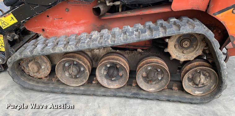 image for item EH3870 2018 Ditch Witch  SK1050 compact utility loader