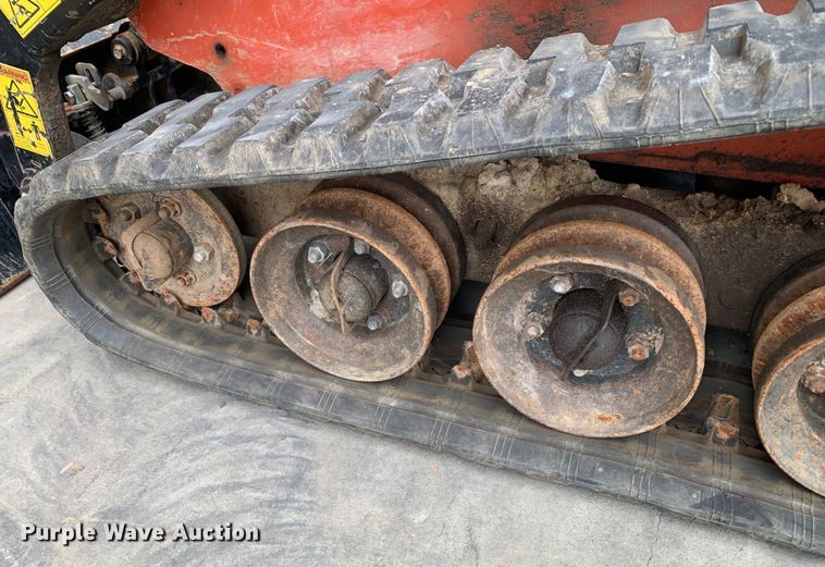 image for item EH3870 2018 Ditch Witch  SK1050 compact utility loader