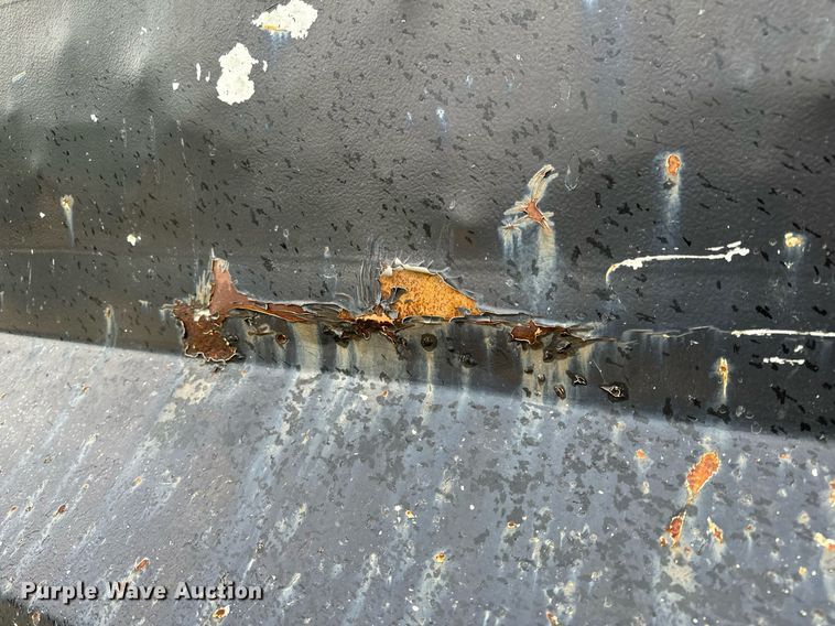 image for item EH6643 1989 Peterbilt 357 dump truck