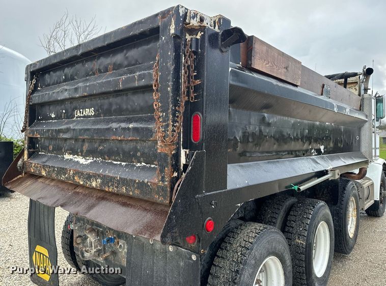 image for item EH6643 1989 Peterbilt 357 dump truck