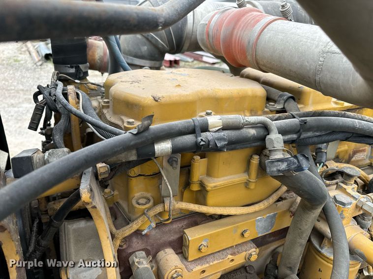 image for item EH6643 1989 Peterbilt 357 dump truck