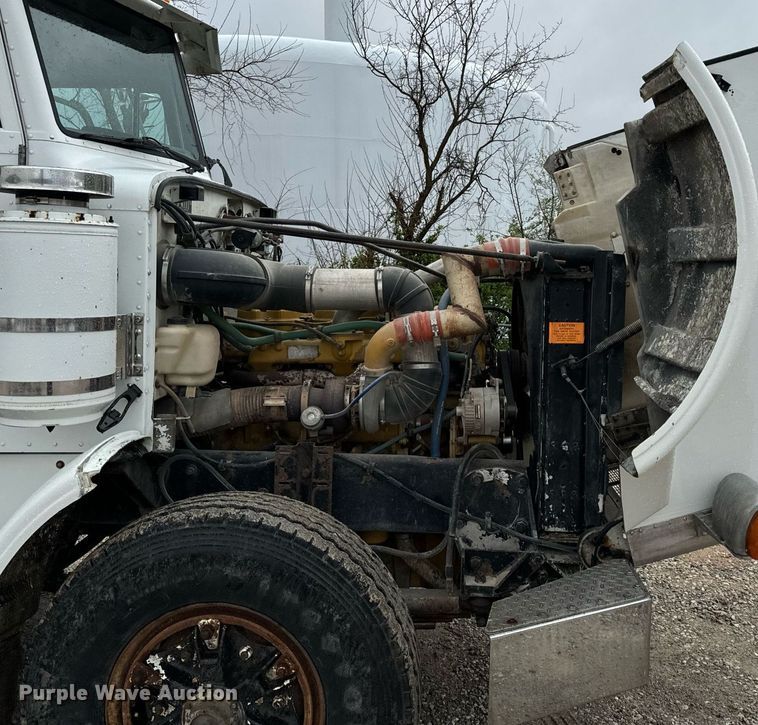 image for item EH6643 1989 Peterbilt 357 dump truck