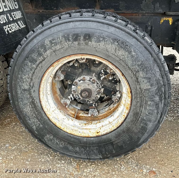 image for item EH6643 1989 Peterbilt 357 dump truck