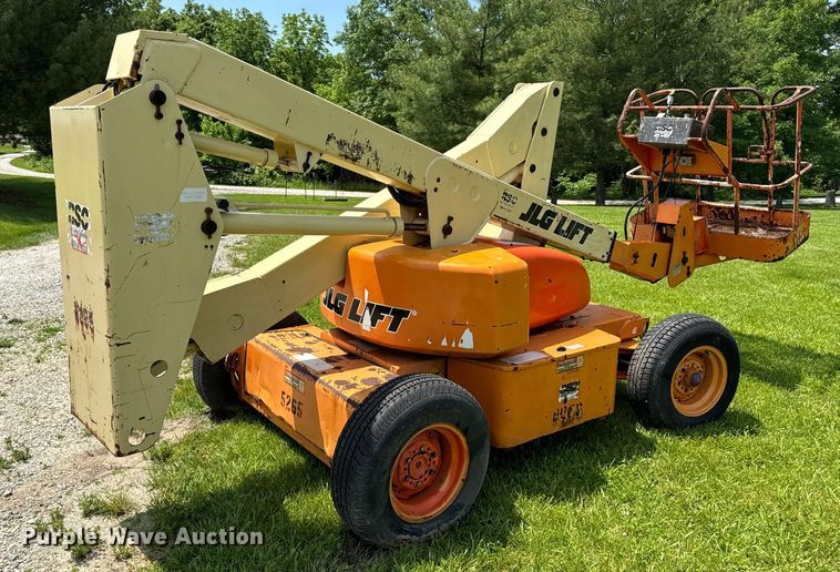 image for item EH6815 1995 JLG 35 Electric  boom lift