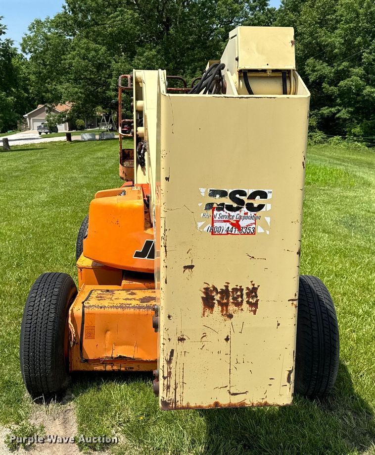 image for item EH6815 1995 JLG 35 Electric  boom lift