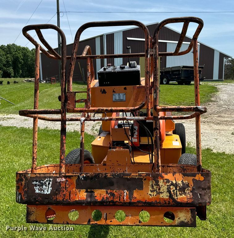 image for item EH6815 1995 JLG 35 Electric  boom lift