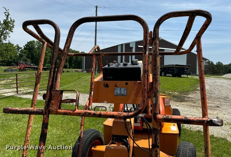 image for item EH6815 1995 JLG 35 Electric  boom lift