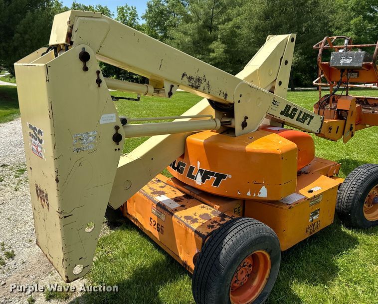 image for item EH6815 1995 JLG 35 Electric  boom lift