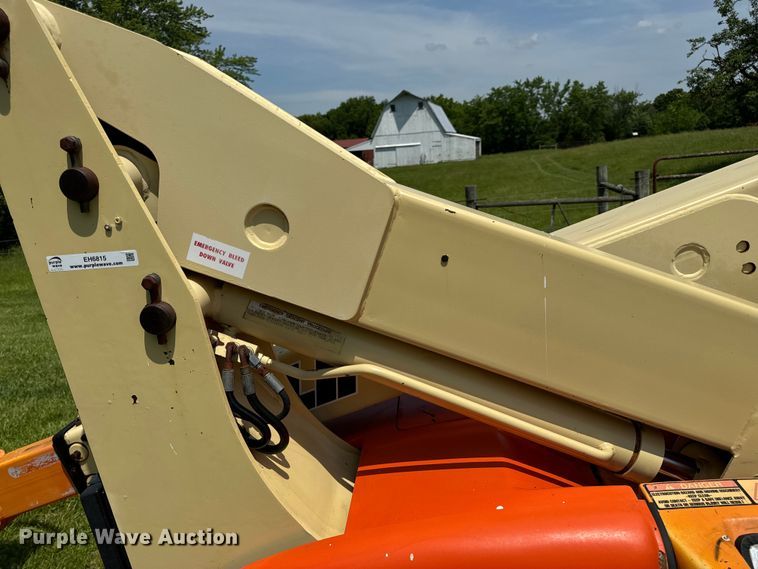 image for item EH6815 1995 JLG 35 Electric  boom lift