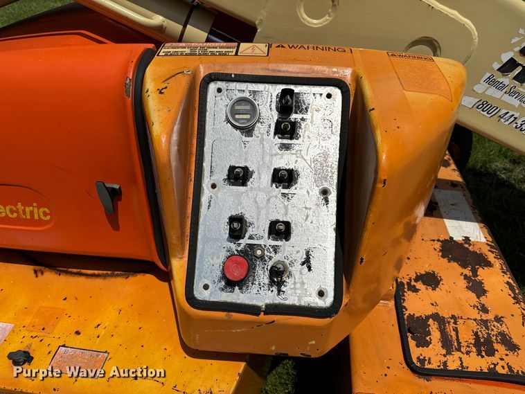image for item EH6815 1995 JLG 35 Electric  boom lift