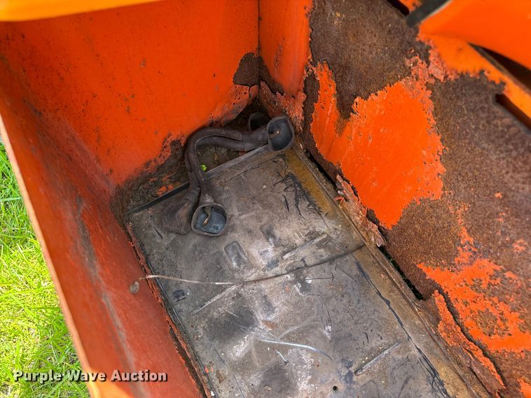 image for item EH6815 1995 JLG 35 Electric  boom lift