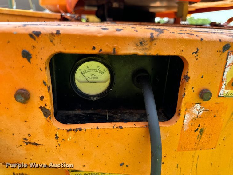 image for item EH6815 1995 JLG 35 Electric  boom lift