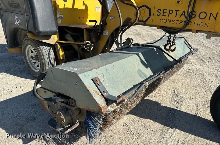 image for item EH6817 Terramite TSS38 broom