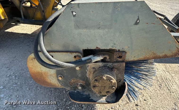 image for item EH6817 Terramite TSS38 broom