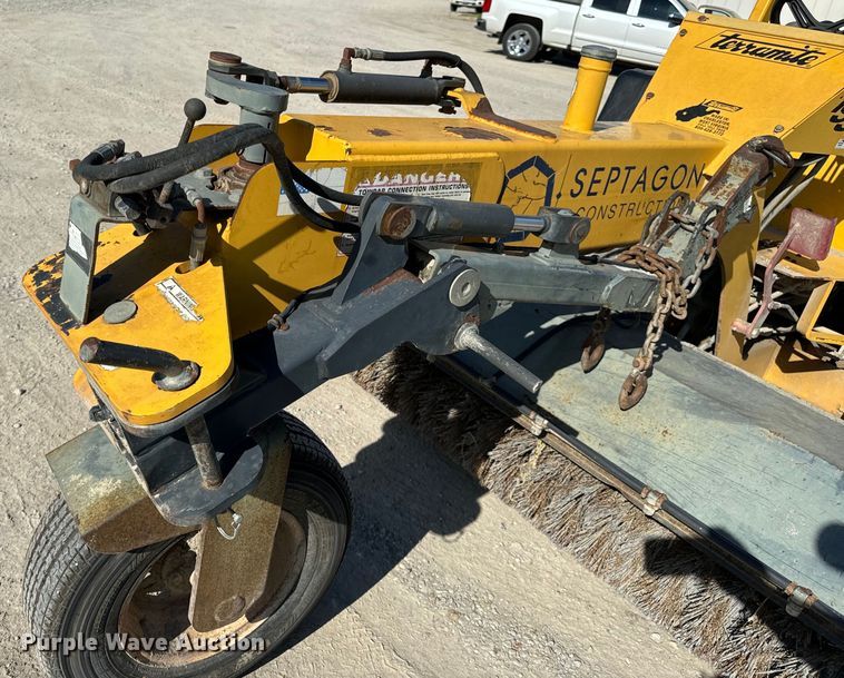 image for item EH6817 Terramite TSS38 broom