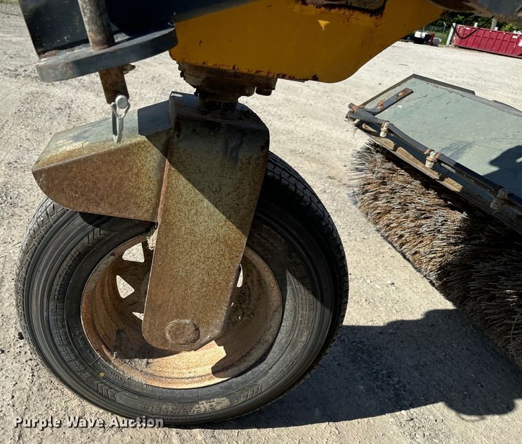 image for item EH6817 Terramite TSS38 broom