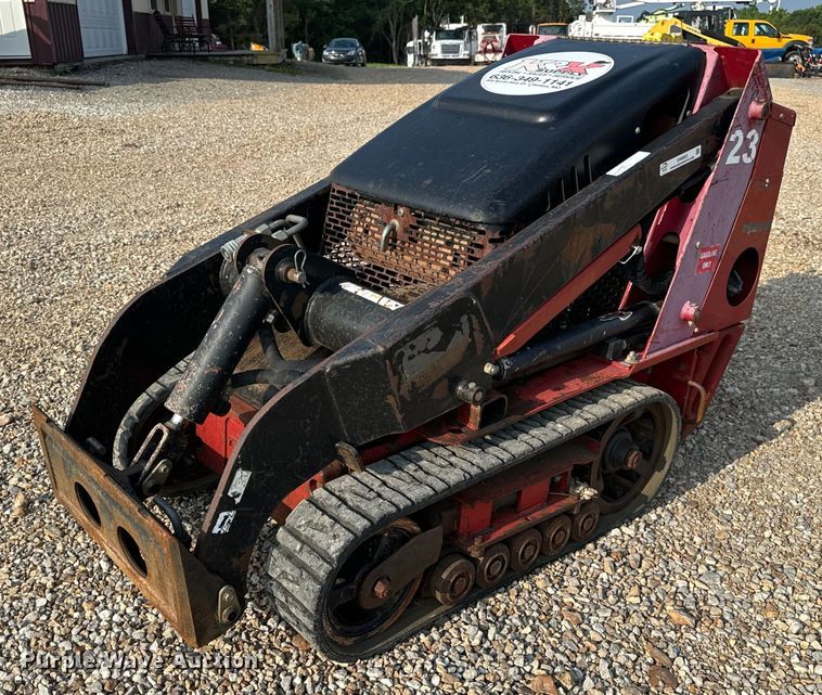 image for item EH6853 2014 Toro TX420  Dingo compact utility loader