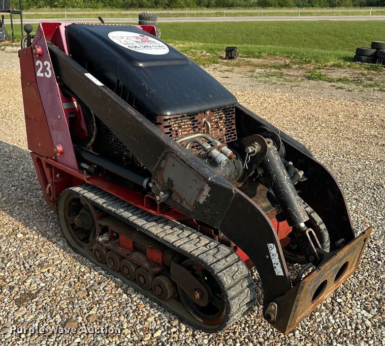 image for item EH6853 2014 Toro TX420  Dingo compact utility loader