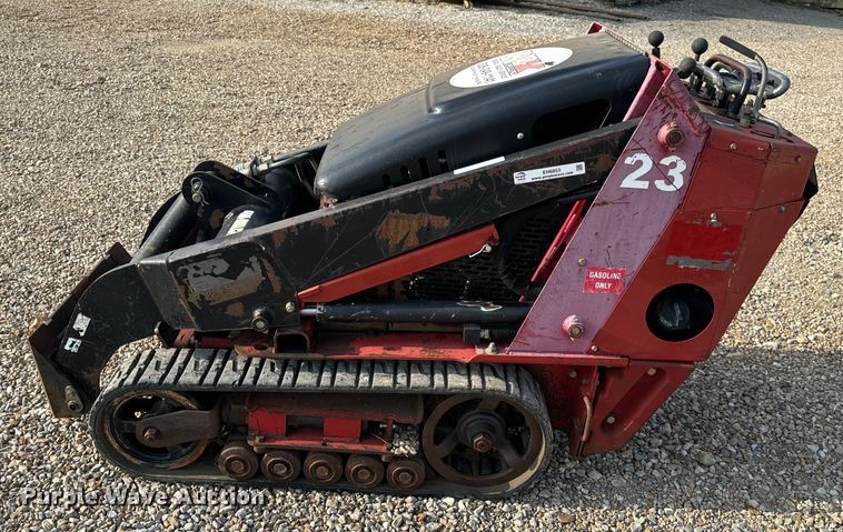 image for item EH6853 2014 Toro TX420  Dingo compact utility loader