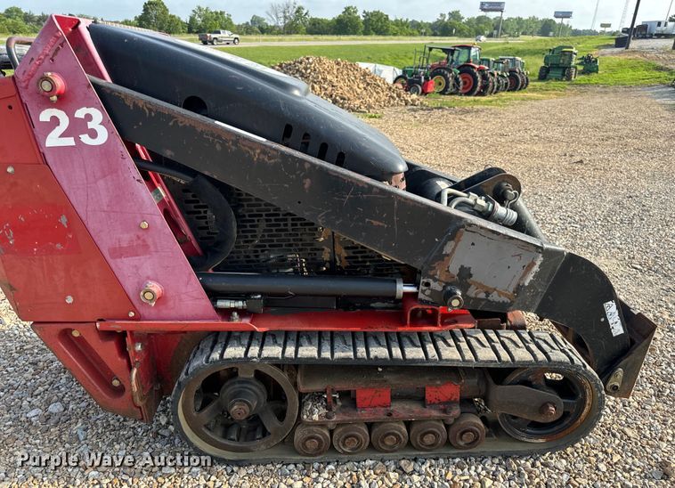 image for item EH6853 2014 Toro TX420  Dingo compact utility loader