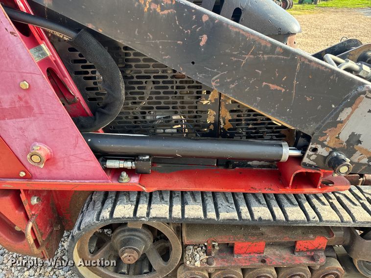 image for item EH6853 2014 Toro TX420  Dingo compact utility loader