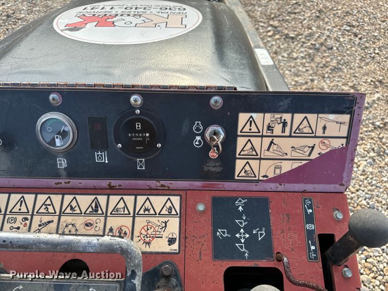 image for item EH6853 2014 Toro TX420  Dingo compact utility loader