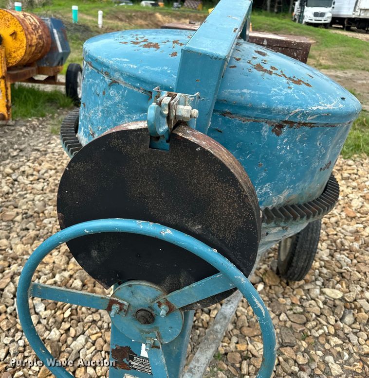 image for item EH6861 (2) concrete mixers