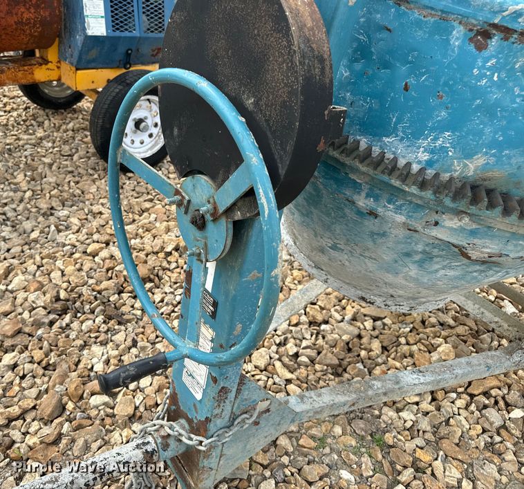 image for item EH6861 (2) concrete mixers