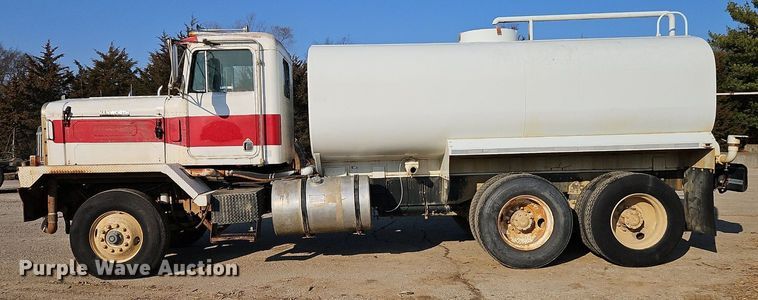 image for item EI3564 1974 Kenworth tank truck