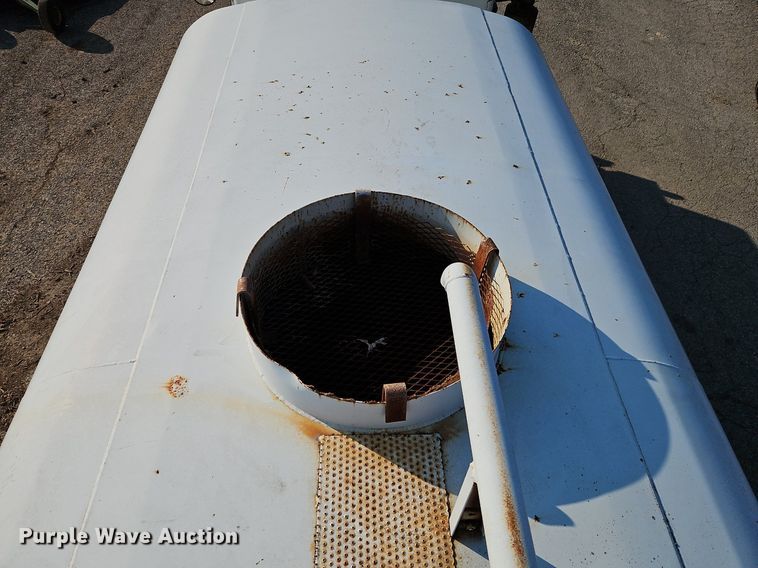 image for item EI3564 1974 Kenworth tank truck