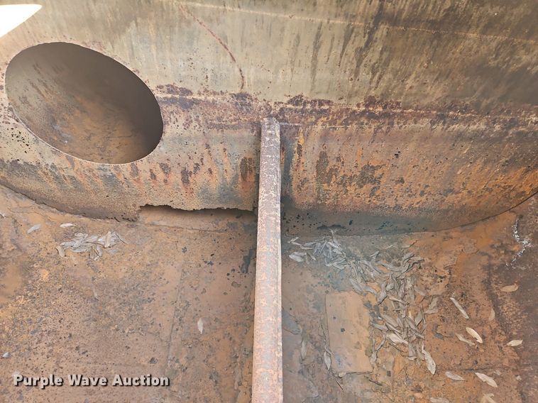 image for item EI3564 1974 Kenworth tank truck