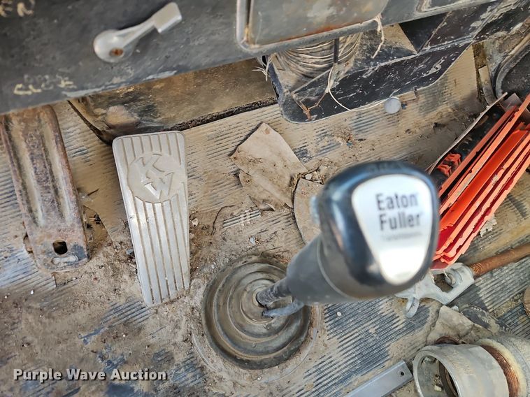 image for item EI3564 1974 Kenworth tank truck