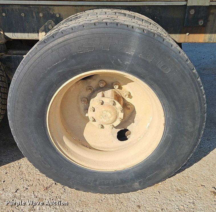 image for item EI3564 1974 Kenworth tank truck