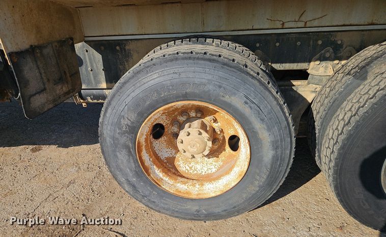 image for item EI3564 1974 Kenworth tank truck