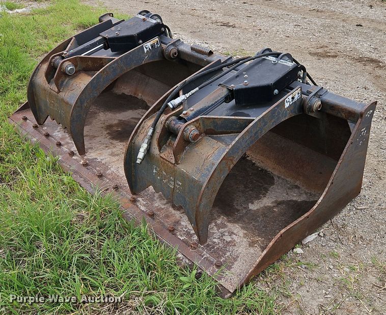 image for item EI3845 Edge 500486 skid steer grapple bucket