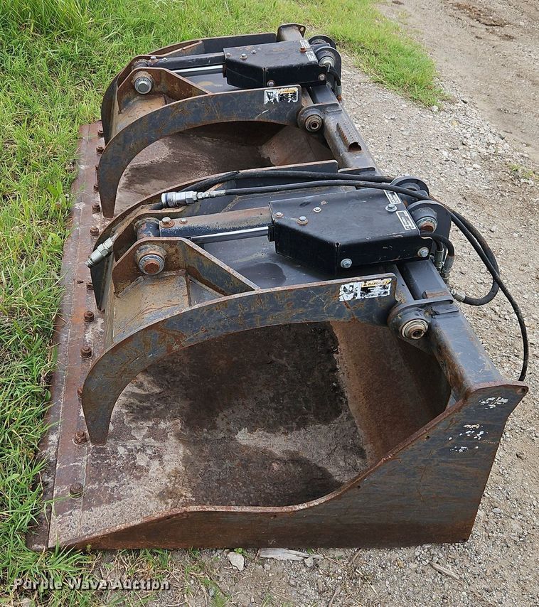 image for item EI3845 Edge 500486 skid steer grapple bucket