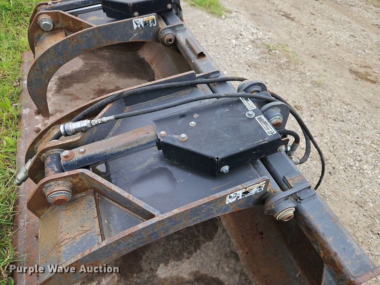 image for item EI3845 Edge 500486 skid steer grapple bucket