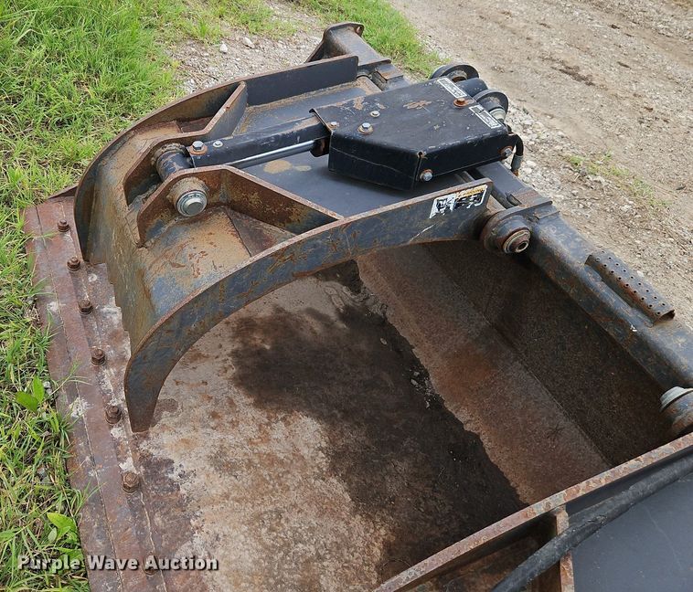 image for item EI3845 Edge 500486 skid steer grapple bucket