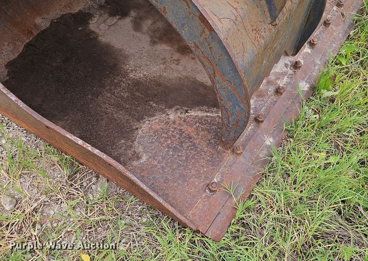 image for item EI3845 Edge 500486 skid steer grapple bucket