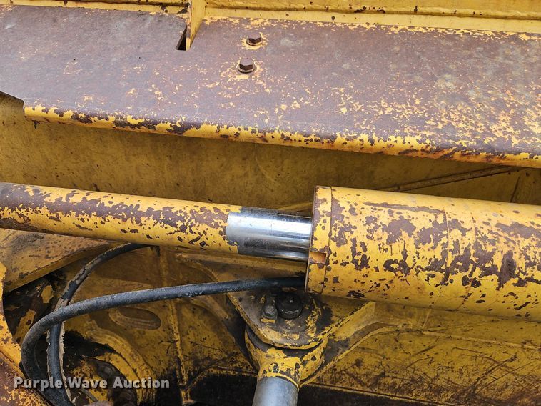 image for item EI3849 2006 Komatsu D61EX-15 dozer