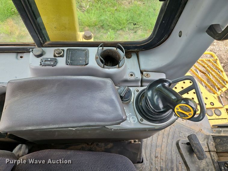 image for item EI3849 2006 Komatsu D61EX-15 dozer