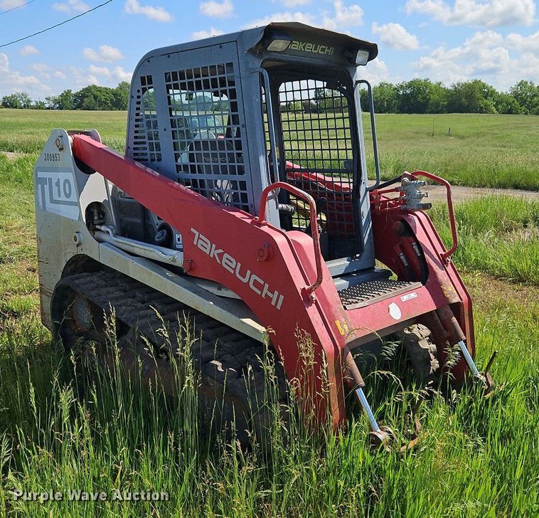 image for item EI3858 2013 Takeuchi  TL10 tracked skid steer loader